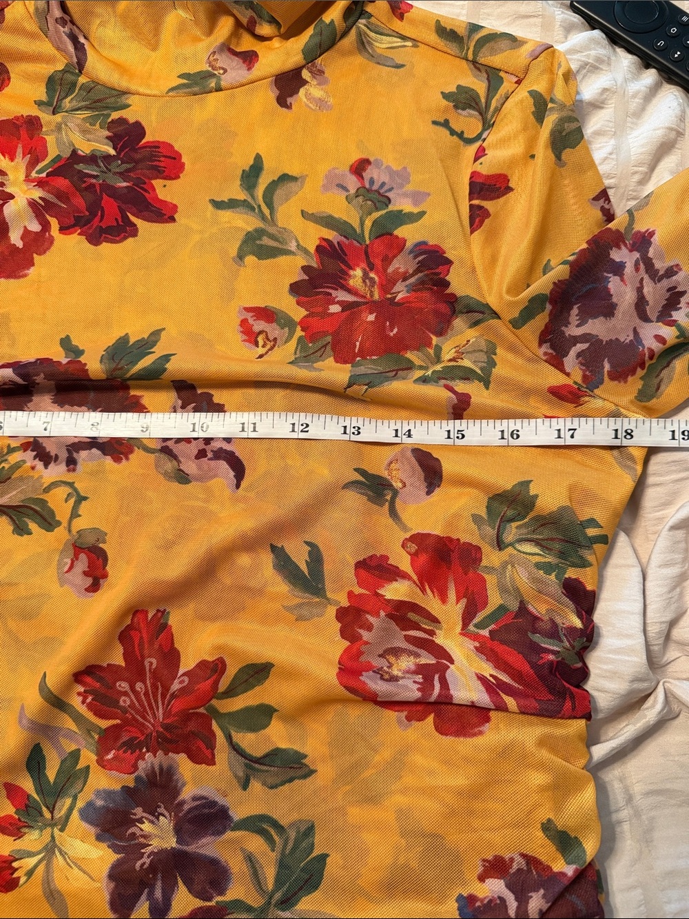Cinq a sept Bridgette floral mesh top gold extra large - Picture 8 of 9